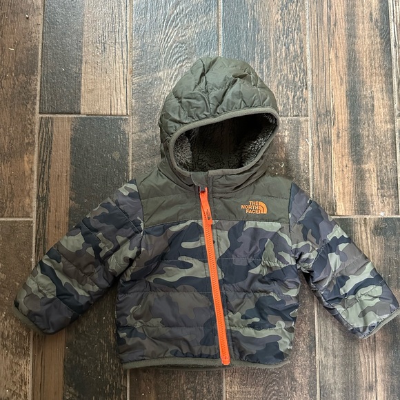 North Face Reversible Chimbo Full Zip Hooded Jacket navy bear camo 6-12M - Picture 1 of 3